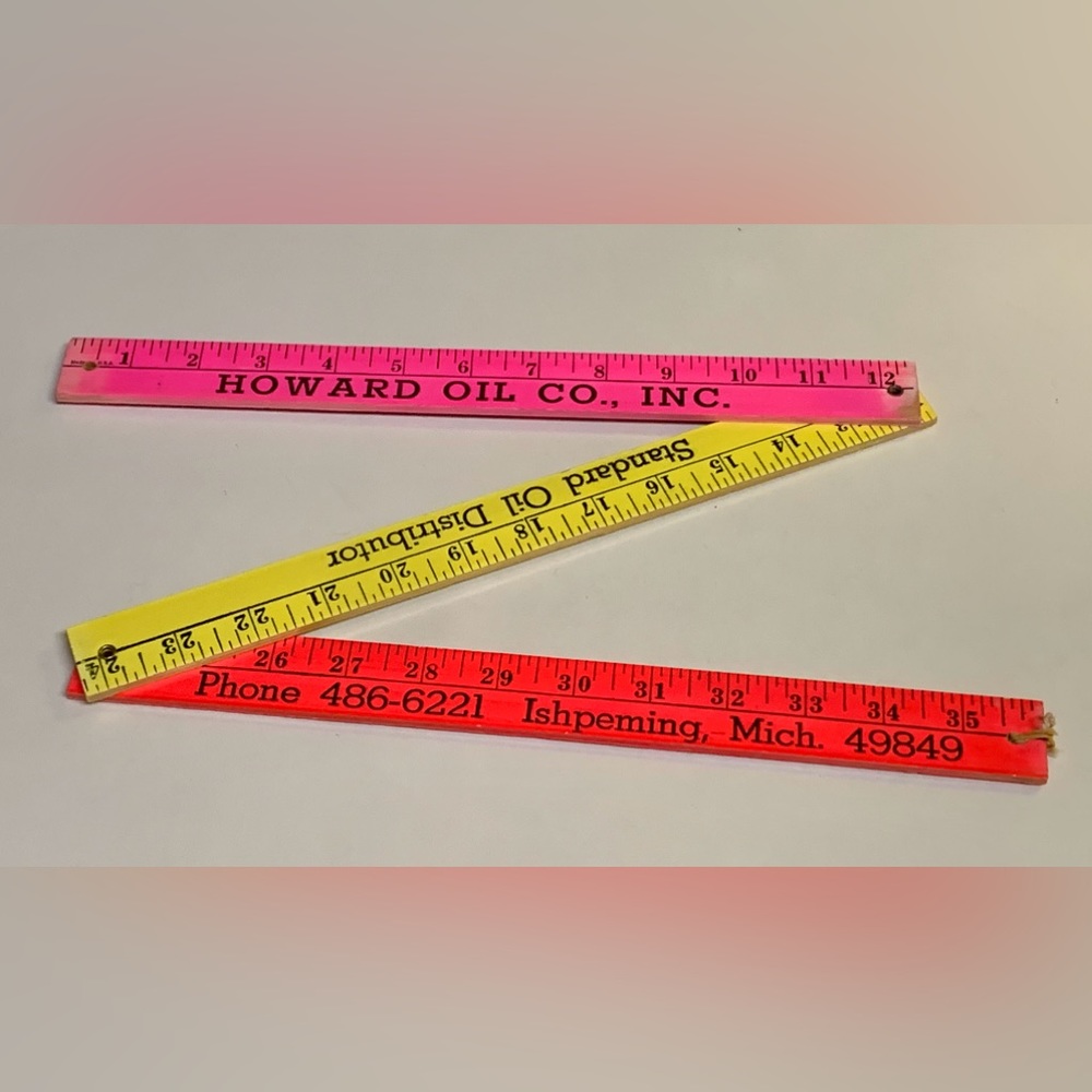 1950s Vintage Howard Oil Co Inc Ishpeming Michigan 36” Folding Ruler